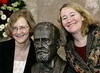 http://articulos.sld.cu/editorhome/2009/10/05/anuncian-los-premio-nobel-de-medicina-2009/