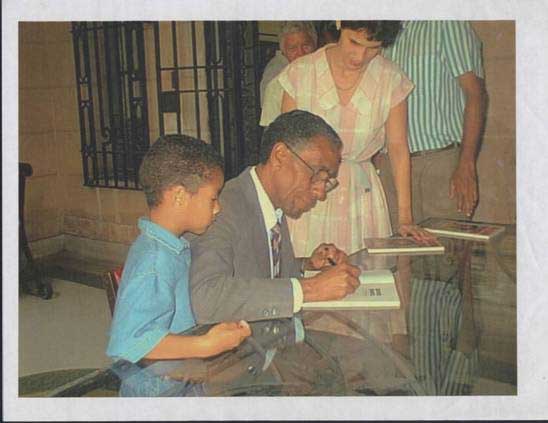 Dr. N�stor Acosta Tieles